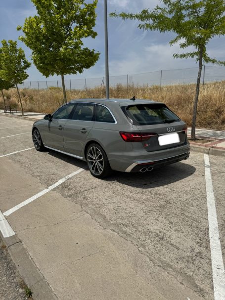 Audi S4